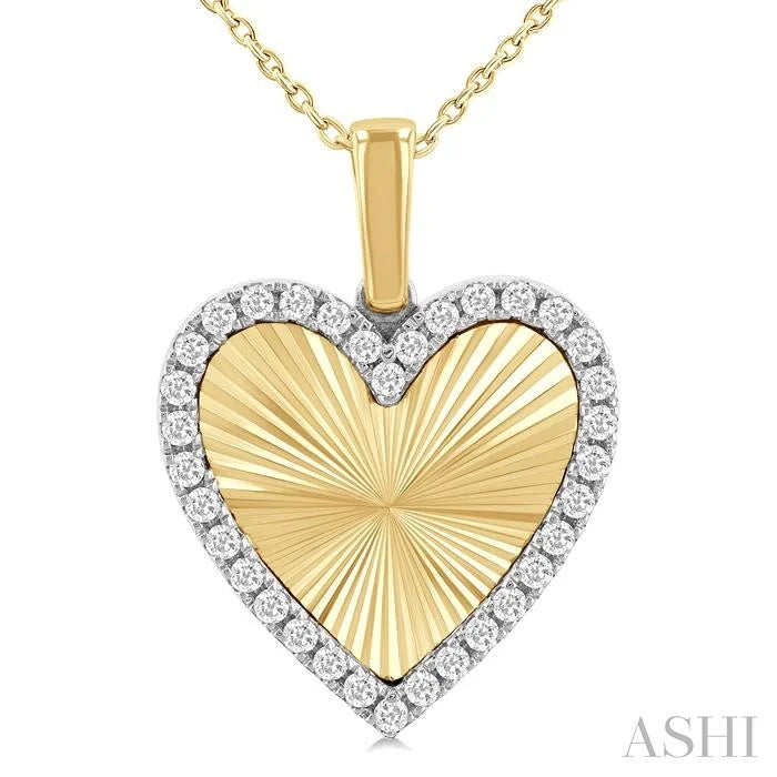Heart Shape Fluted Diamond Fashion Pendant