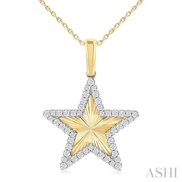 Star Fluted Diamond Fashion Pendant