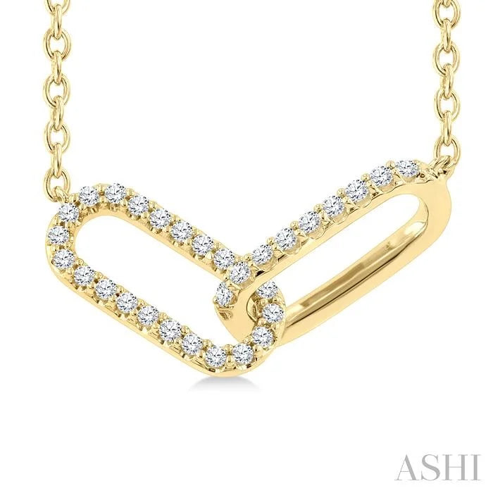 Paperclip Interlock Petite Diamond Fashion Pendant
