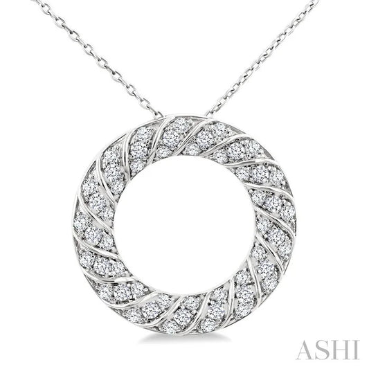 Circle Ribbed Diamond Pendant