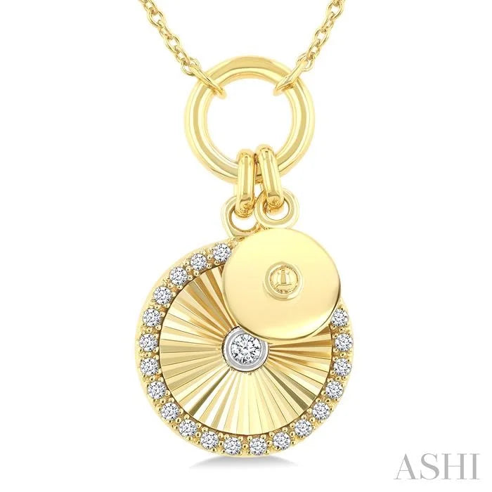 Circle Charm Fluted Diamond Fashion Pendant