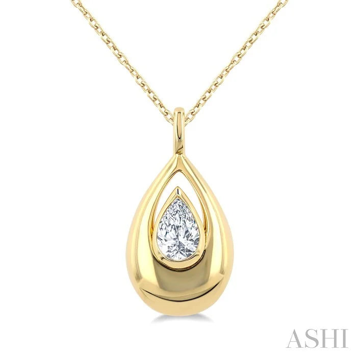 Pear Shape Diamond Fashion Pendant
