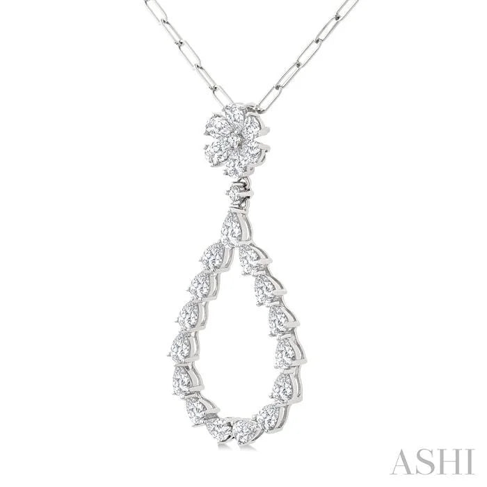 Pear Shape Diamond Fashion Pendant
