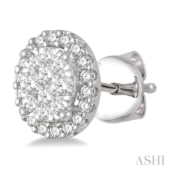 Oval Shape Halo Lovebright Essential Diamond Earrings