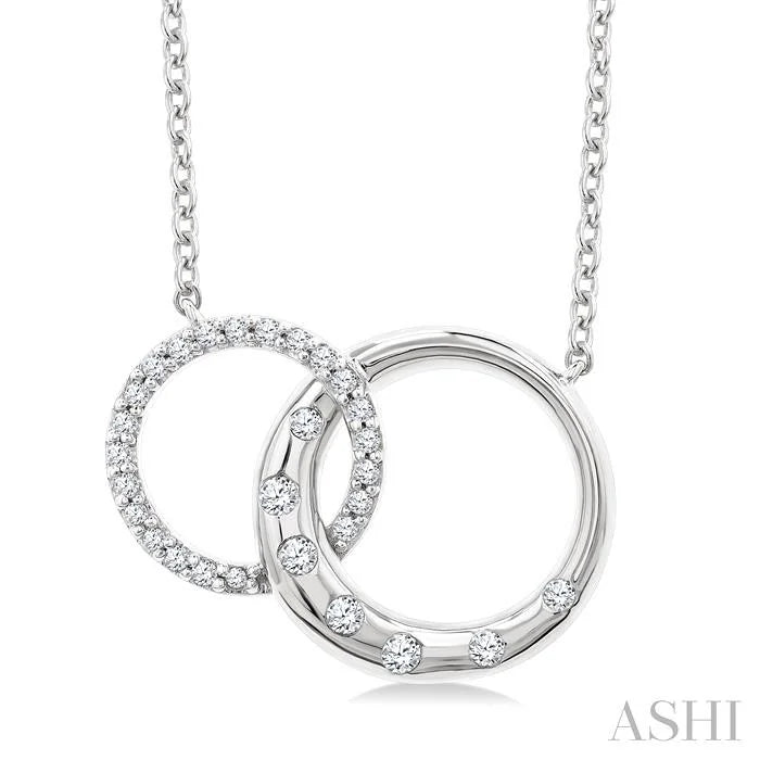 Mosaic Circle Interlock Diamond Fashion Pendant