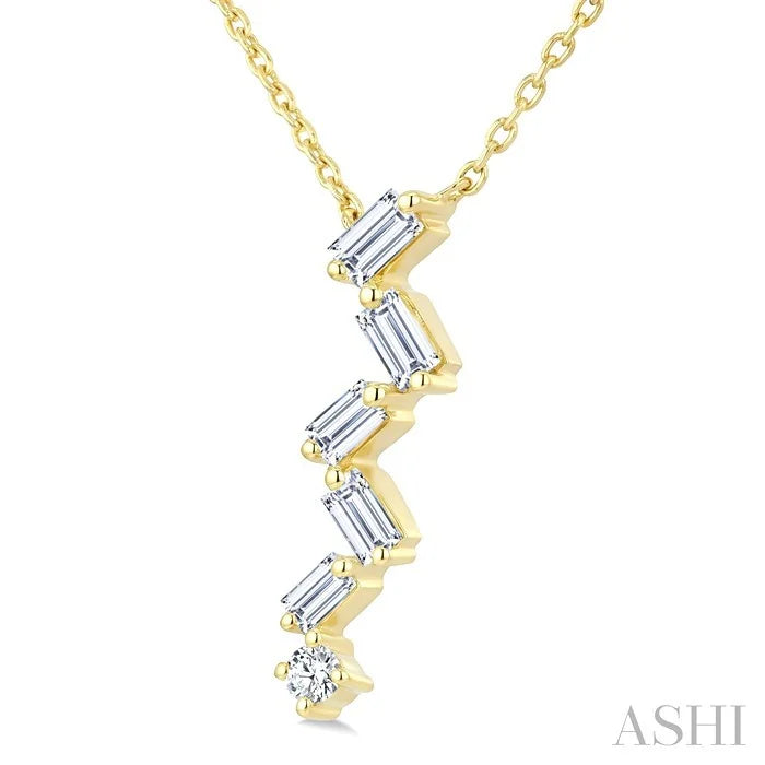 Mixed Shape Zig-Zag Diamond Fashion Pendant