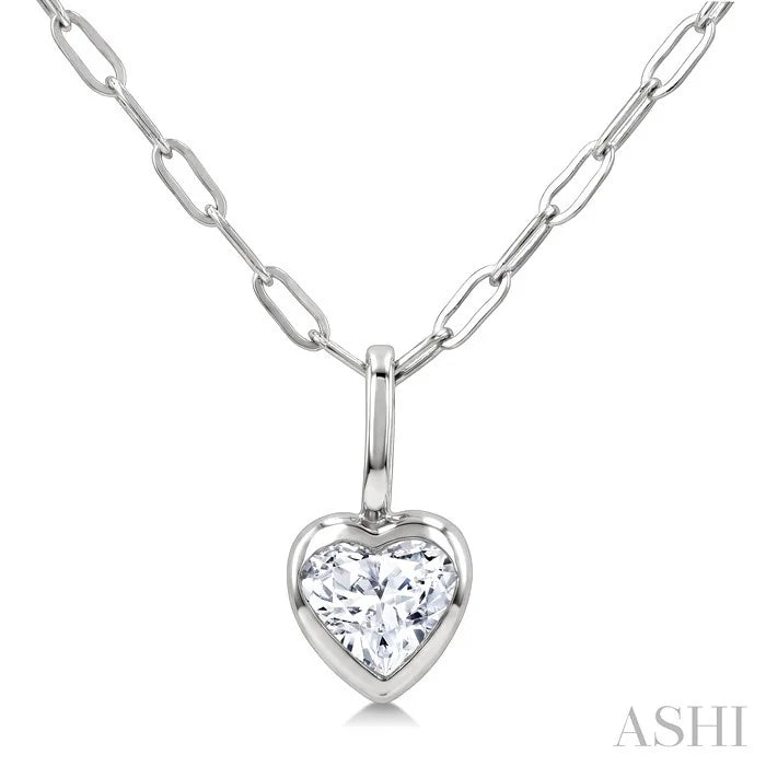 Heart Shape Bezel Set Paperclip Diamond Fashion Pendant