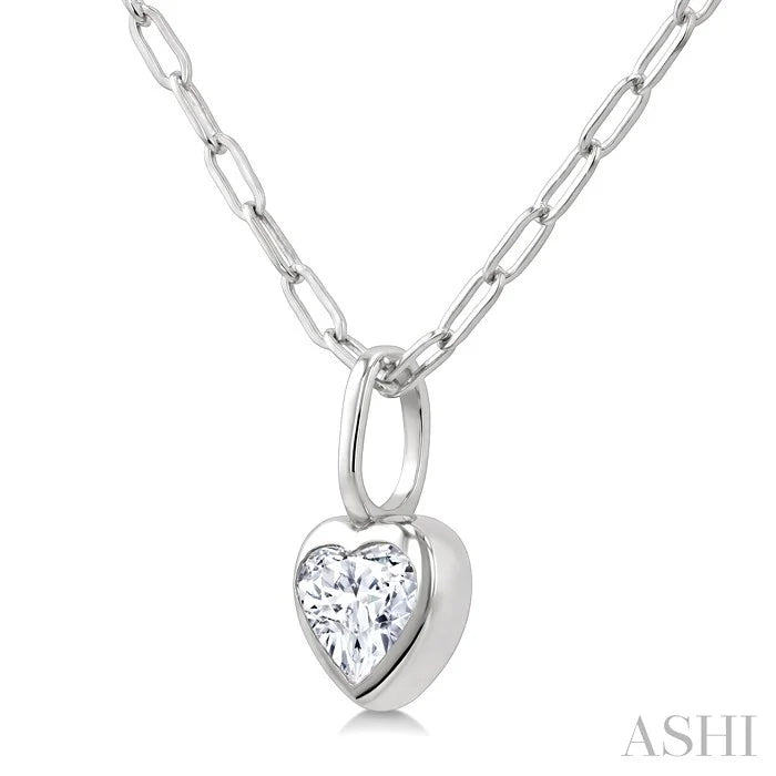 Heart Shape Bezel Set Paperclip Diamond Fashion Pendant