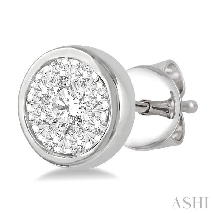 Round Shape Bezel Set Lovebright Essential Diamond Stud Earrings
