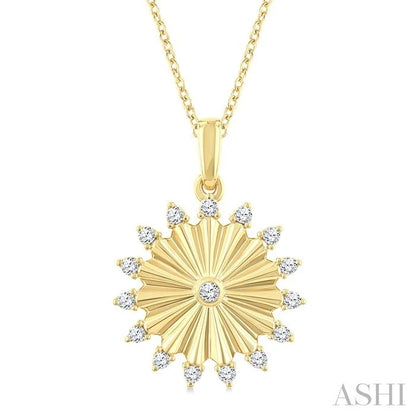 Circle Fluted Diamond Fashion Pendant