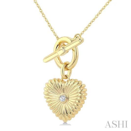 Heart Toggle Fluted Diamond Fashion Necklace