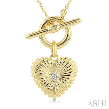 Heart Toggle Fluted Diamond Fashion Necklace