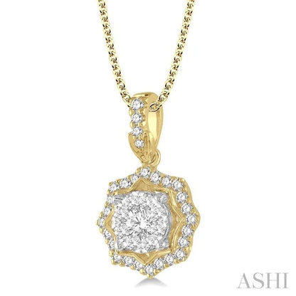 Round Shape Halo Lovebright Diamond Fashion Pendant