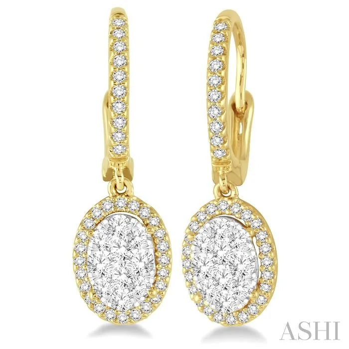 Oval Shape Halo Lovebright Essential Diamond Earrings