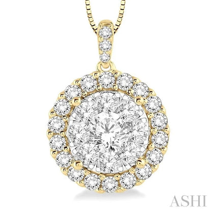 Round Shape Halo Lovebright Essential Diamond Pendant