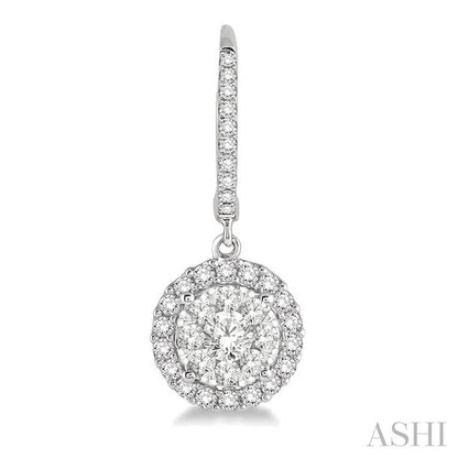 Round Shape Halo Lovebright Essential Diamond Earrings