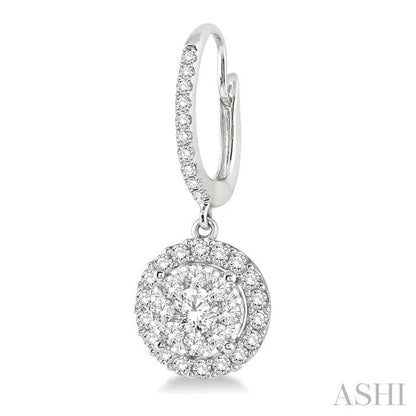Round Shape Halo Lovebright Essential Diamond Earrings
