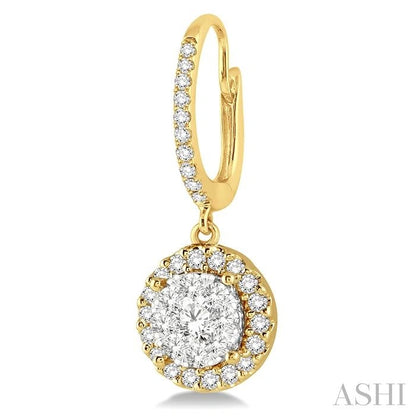 Round Shape Halo Lovebright Essential Diamond Earrings