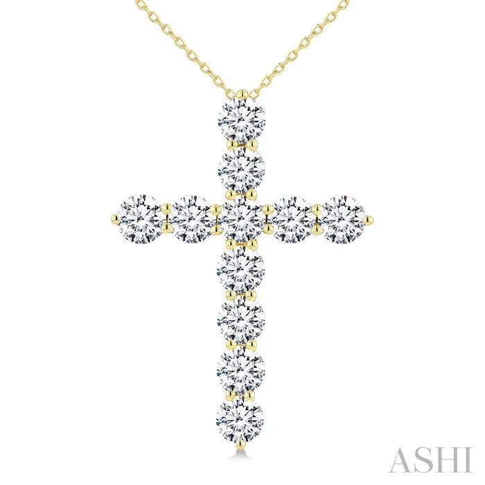 11 Stone Cross Diamond Fashion Pendant