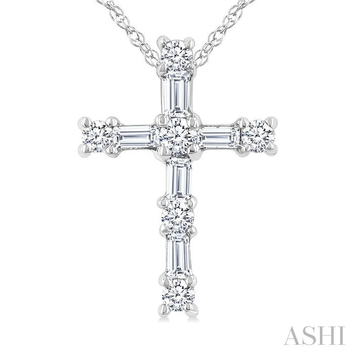 Cross Diamond Fashion Pendant