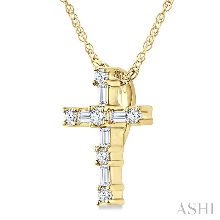 Cross Diamond Fashion Pendant
