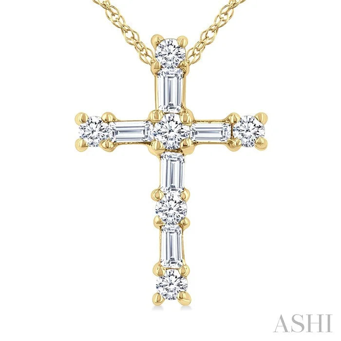 Cross Diamond Fashion Pendant