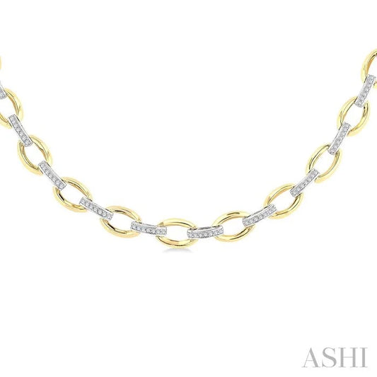 Bold Oval Shape Link Diamond Fashion Necklace