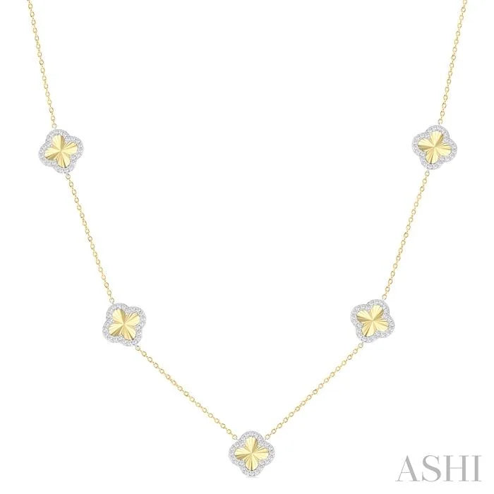 Clover Fluted Diamond Station Necklace