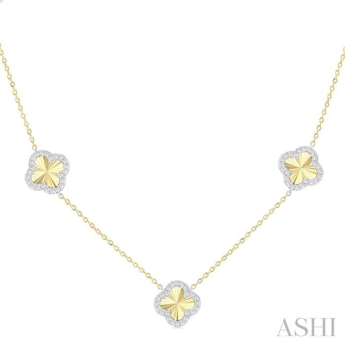 Clover Fluted Diamond Station Necklace