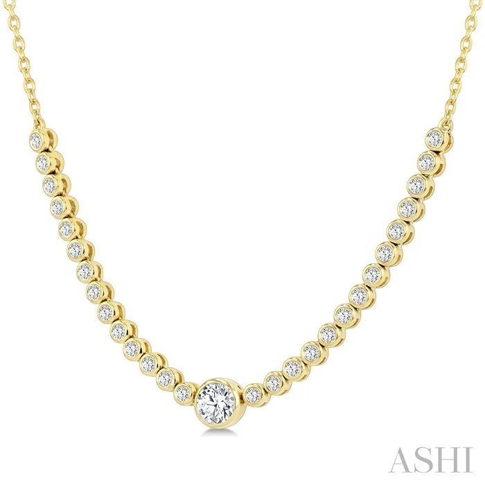 Luna Bezel Round Shape Halfway Diamond Necklace