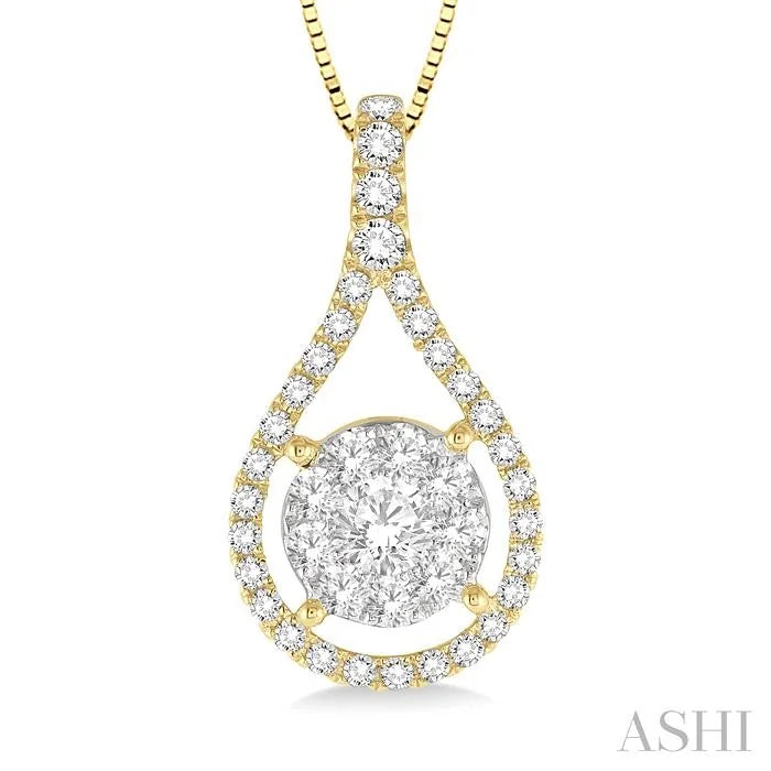 Pear Shape Lovebright Diamond Pendant
