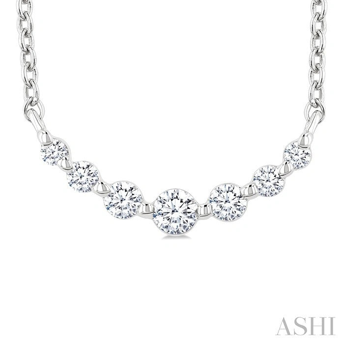 Graduated Diamond Fixed Smile Necklace
