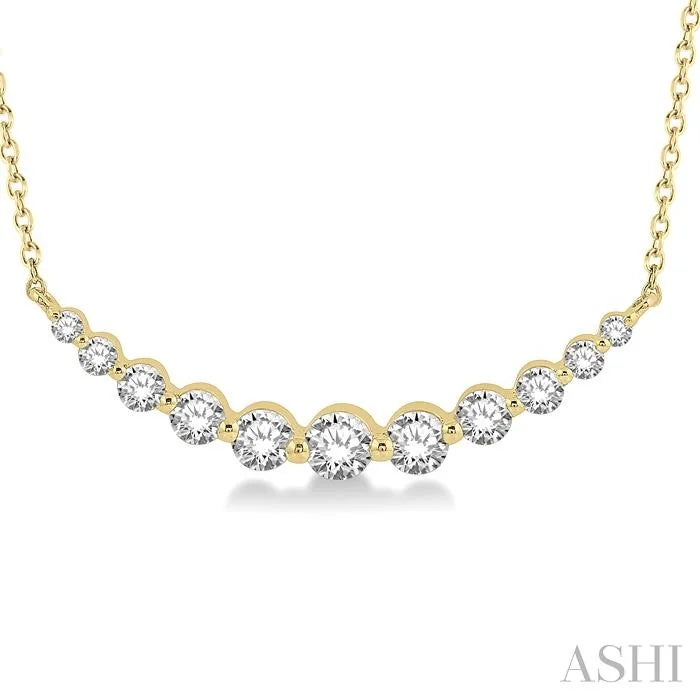 Graduated Diamond Fixed Smile Necklace