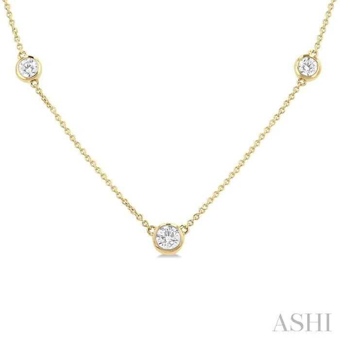 Bezel Set Graduated Diamond Station Necklace