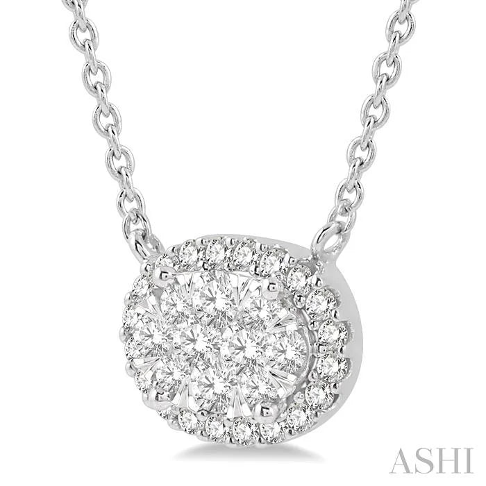 Oval Shape East-West Halo Lovebright Essential Diamond Pendant