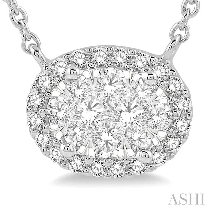 Oval Shape East-West Halo Lovebright Essential Diamond Pendant