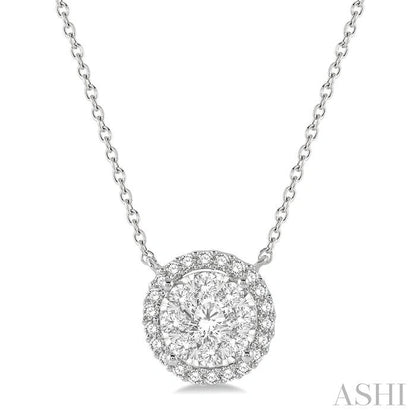 Round Shape Halo Lovebright Essential Diamond Pendant