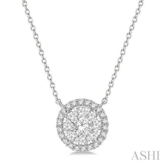 Round Shape Halo Lovebright Essential Diamond Pendant