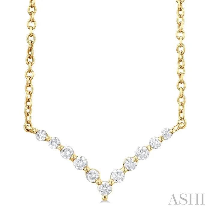 Chevron Petite Diamond Fashion Necklace