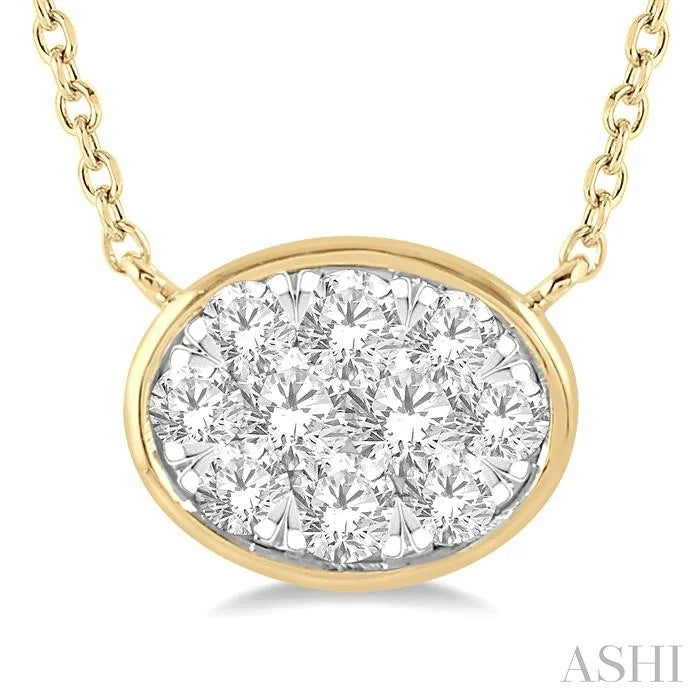 Oval Shape East-West Bezel Set Lovebright Essential Diamond Pendant