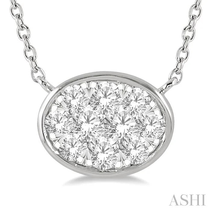 Oval Shape East-West Bezel Set Lovebright Essential Diamond Pendant