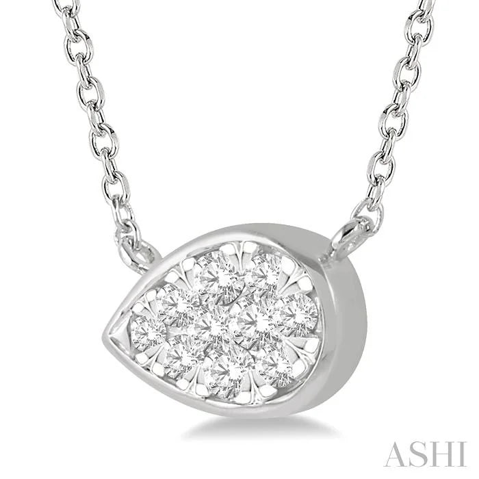 Pear Shape East-West Lovebright Essential Diamond Pendant