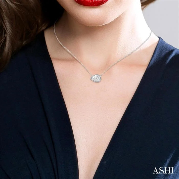 Pear Shape East-West Lovebright Essential Diamond Pendant