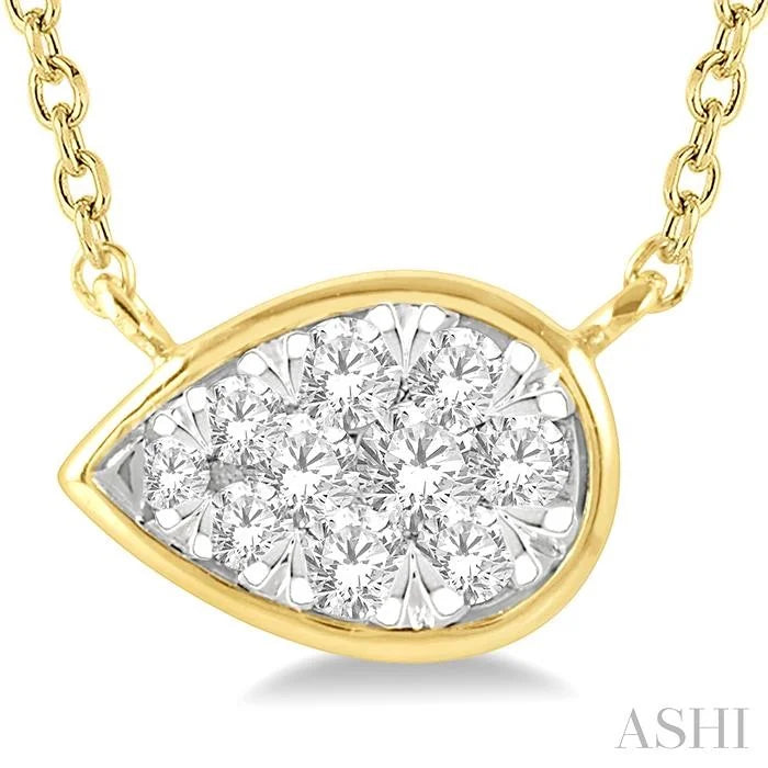 Pear Shape East-West Lovebright Essential Diamond Pendant