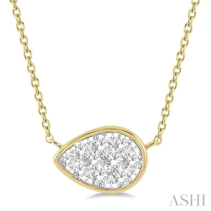 Pear Shape East-West Lovebright Essential Diamond Pendant