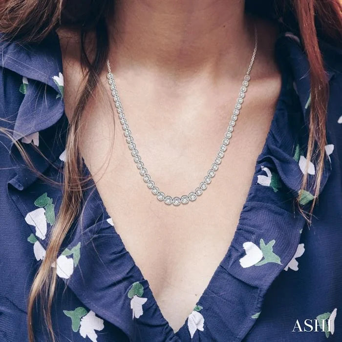 Illusion Diamond Necklace