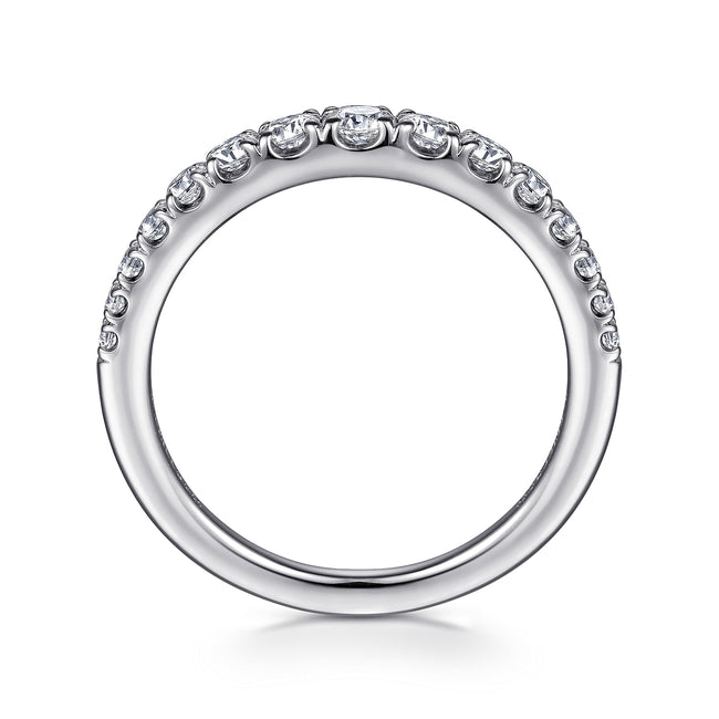 14K White Gold Graduating Diamond Anniversary Band