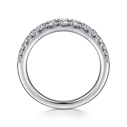 14K White Gold Graduating Diamond Anniversary Band