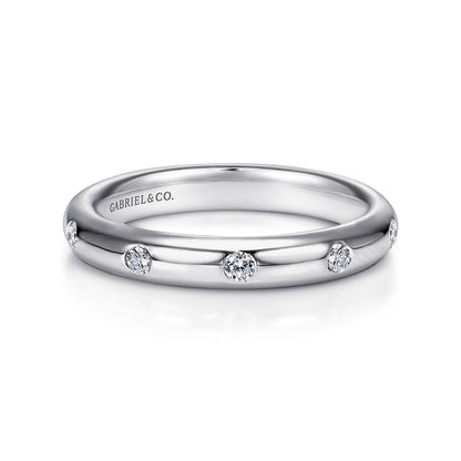 14K White Gold Burnished Set Round 5 Stone Diamond Anniversary Band