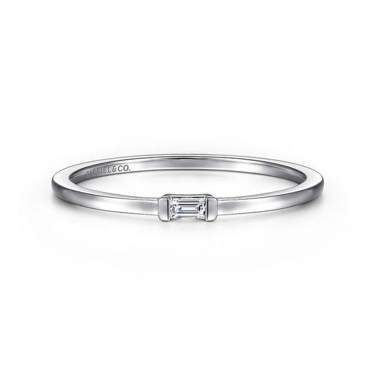 14K White Gold Ring with Diamond Baguette